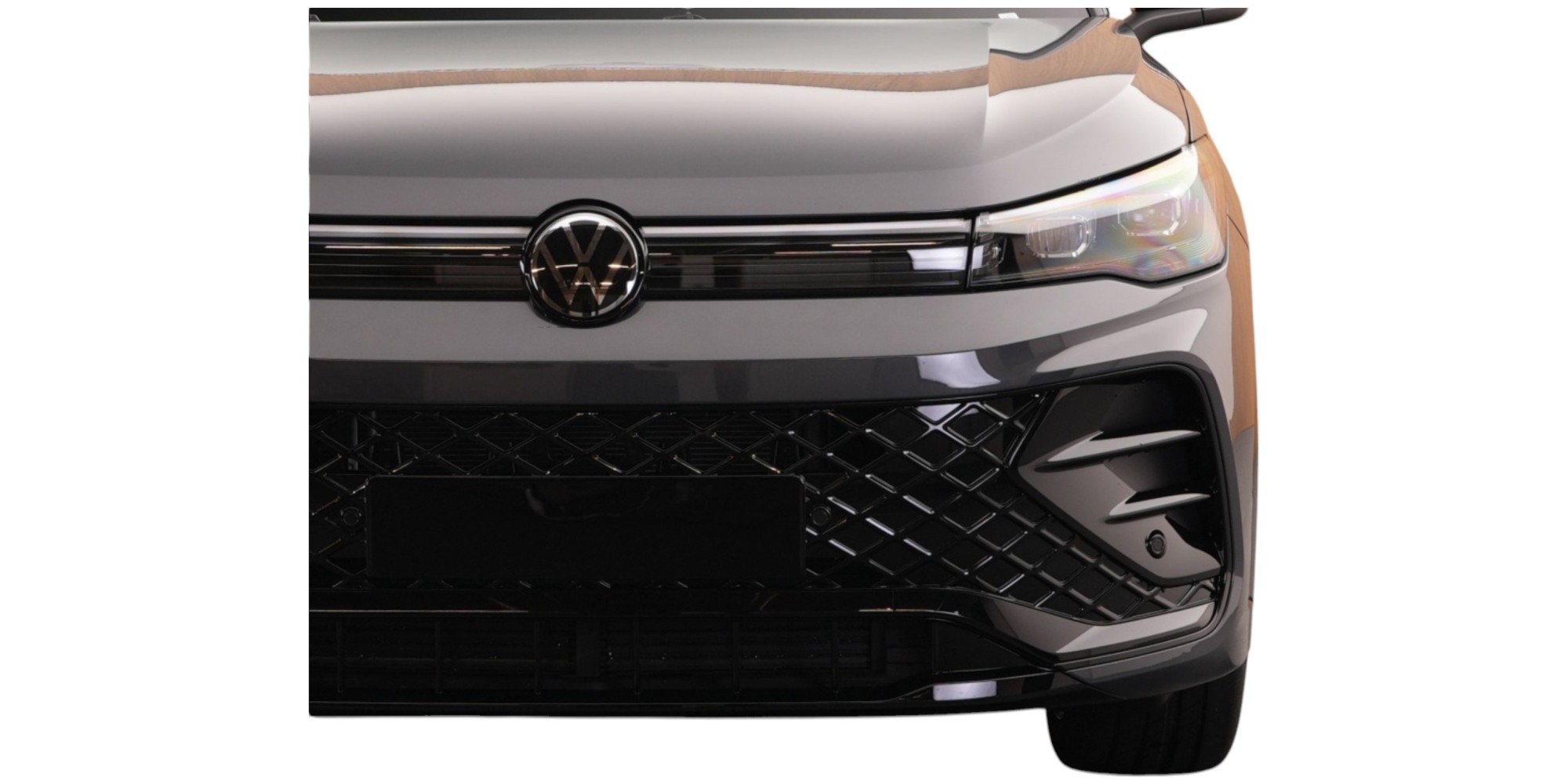 Volkswagen Tiguan R-Line 1.5 eTSI DSG | Eleganza SUV dinamica