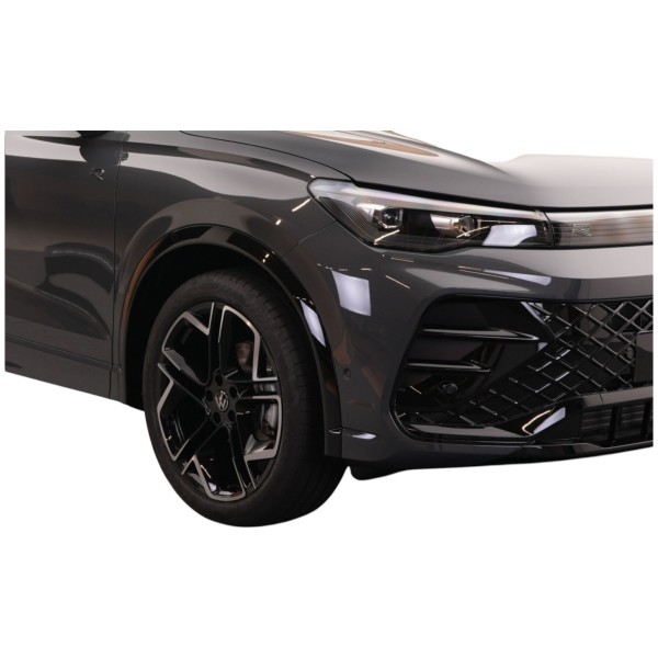 Volkswagen Tiguan R-Line 1.5 eTSI DSG | Eleganza SUV dinamica