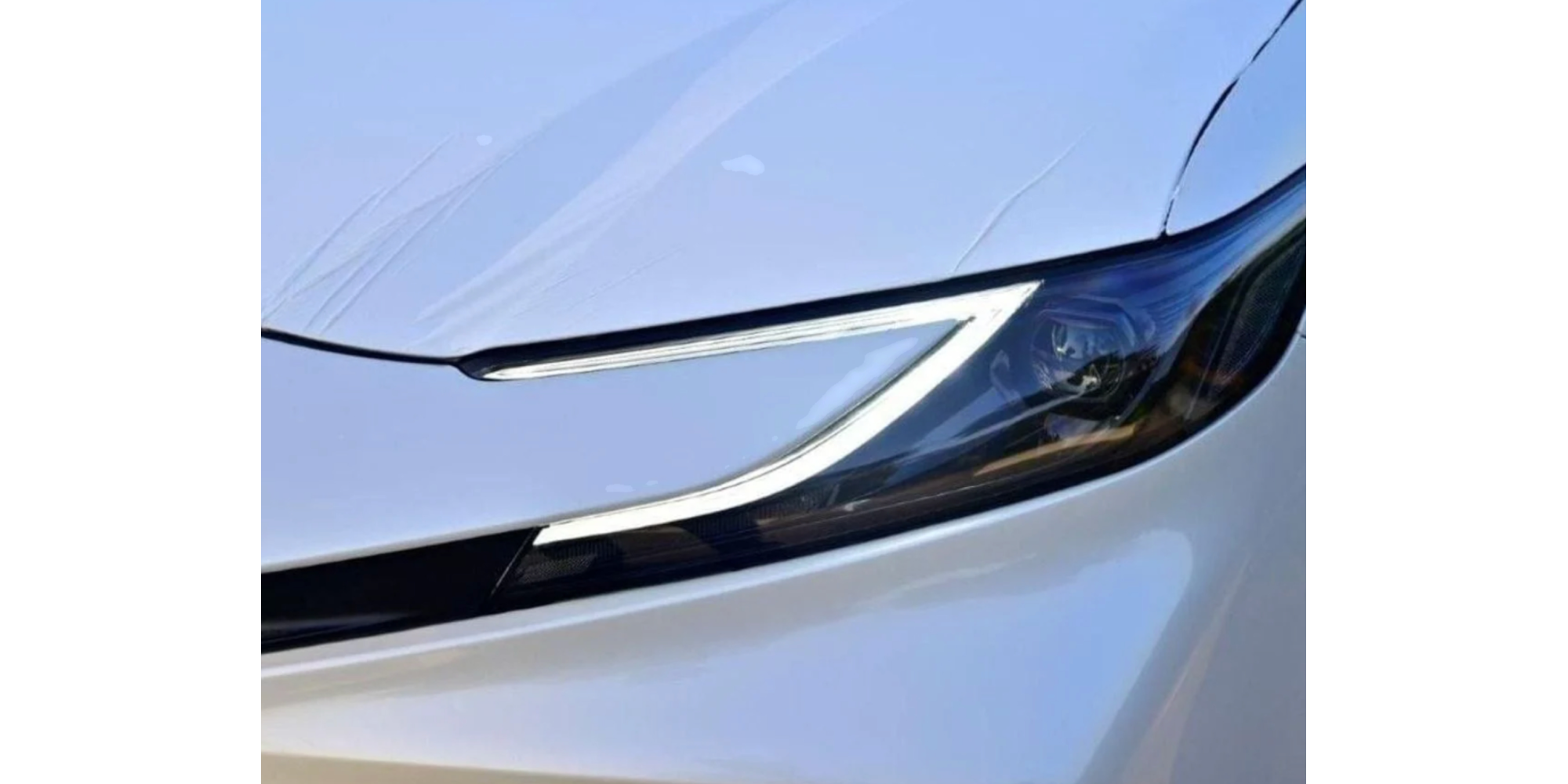 Toyota Camry 2.5 Hybrid AT Modena Motors GmbH