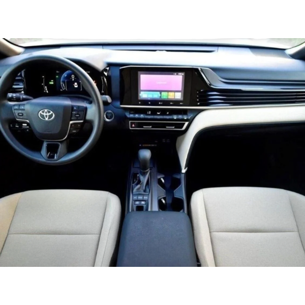 Toyota Camry 2.5 Hybrid AT Modena Motors GmbH