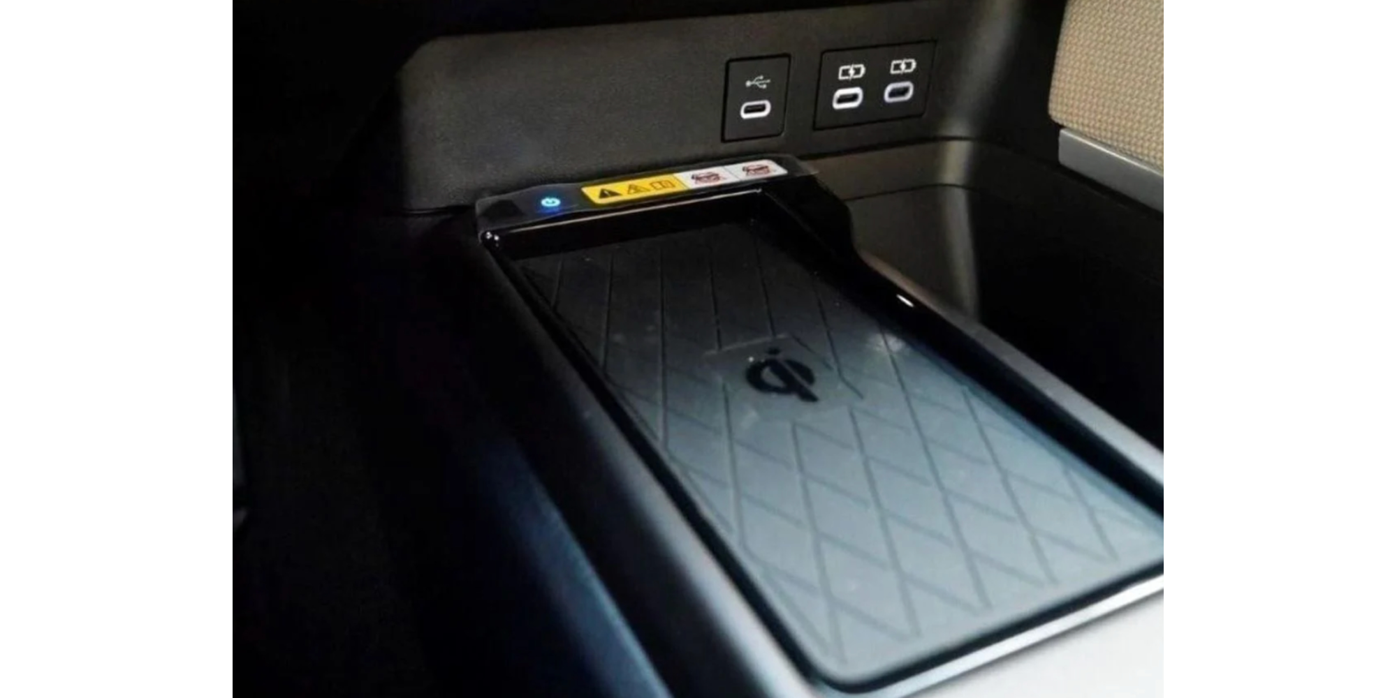 Toyota Camry 2.5 Hybrid AT Modena Motors GmbH