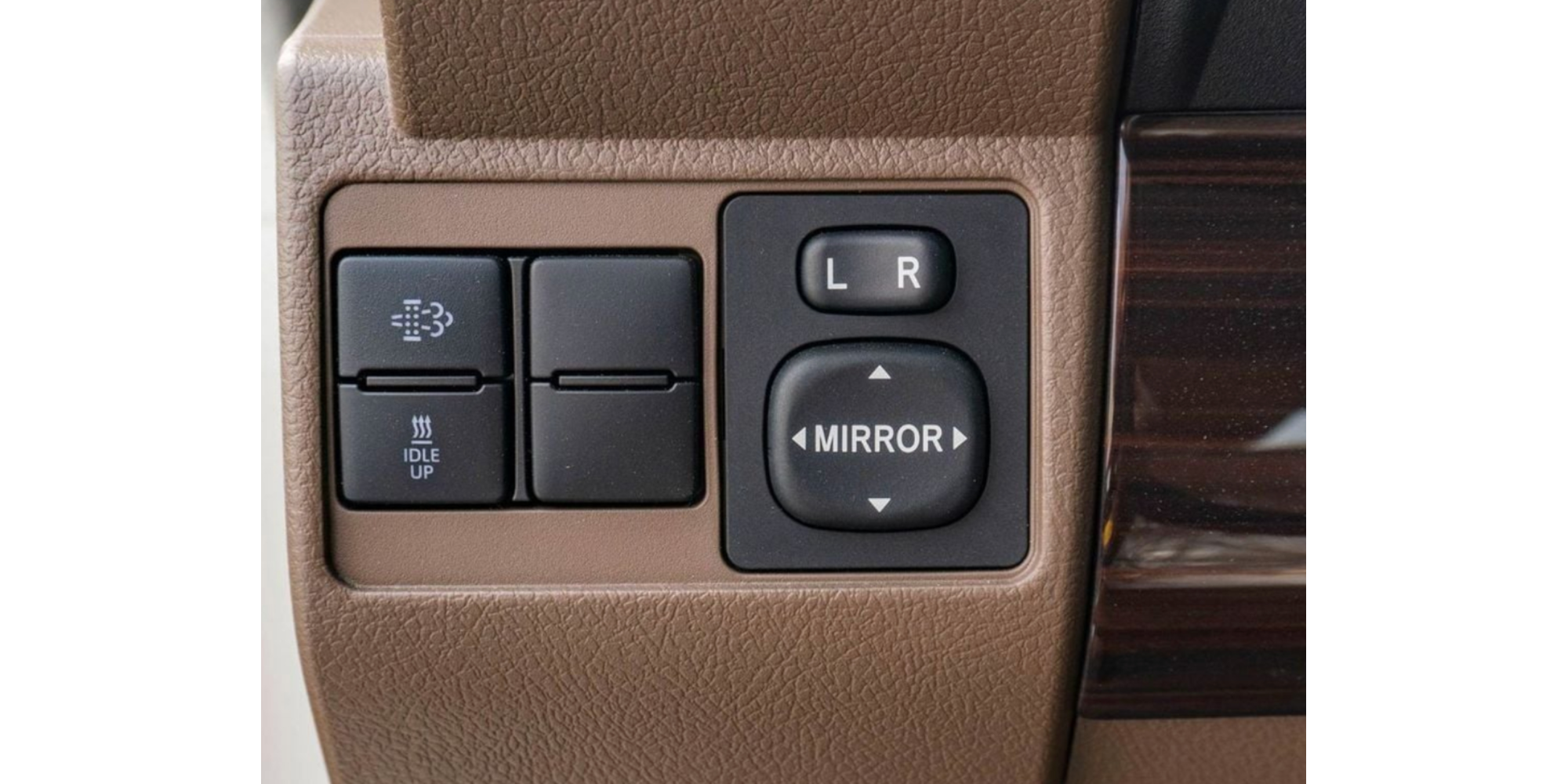 Toyota Land Cruiser 71 AT 2.8 Diesel Modena Motors