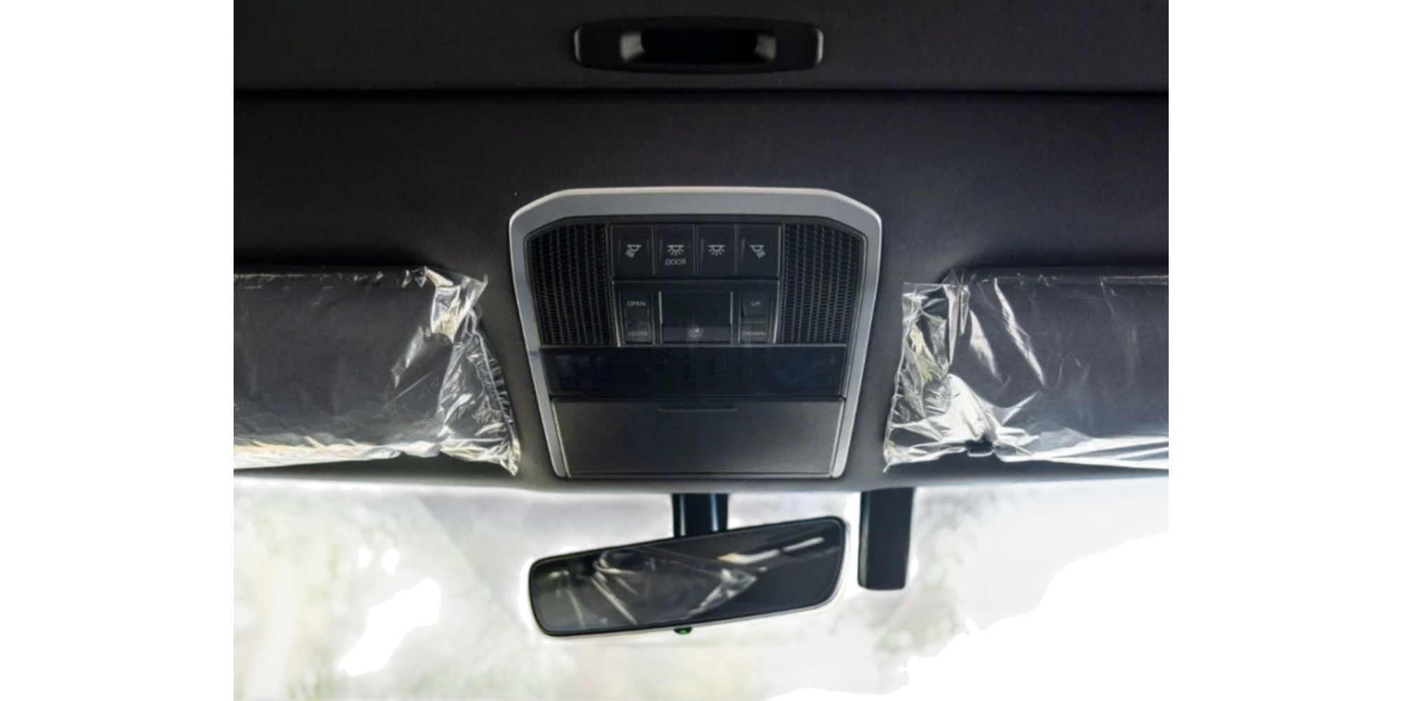 Toyota Land Cruiser 300 VXR V6 3.3L 7 Seats Modena Motors