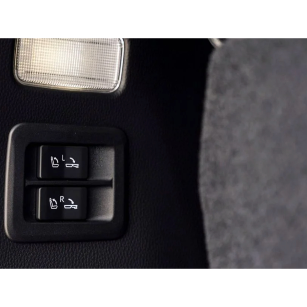 Toyota Land Cruiser 300 VXR V6 3.3L 7 Seats Modena Motors