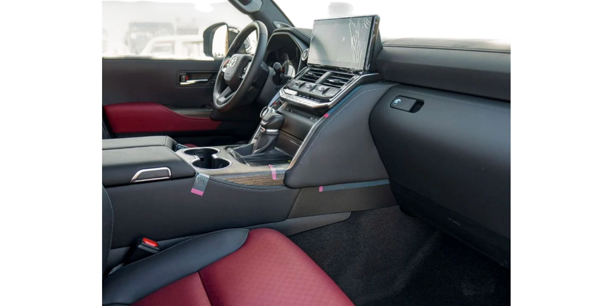 Toyota Land Cruiser 300 VXR V6 3.3L 7 Seats Modena Motors