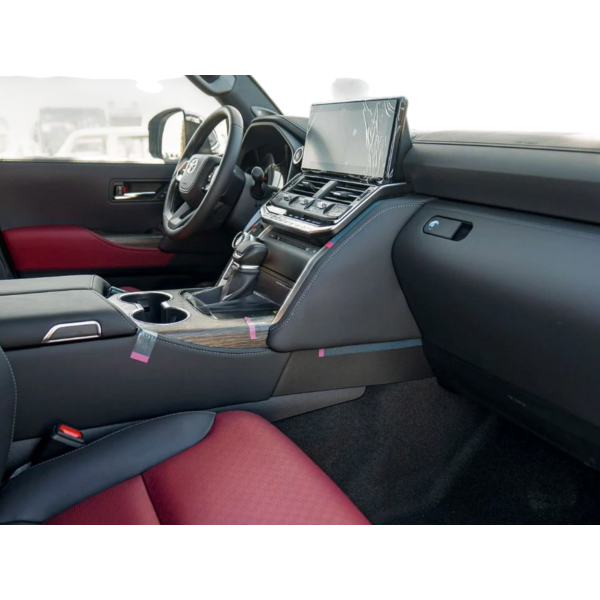 Toyota Land Cruiser 300 VXR V6 3.3L 7 Seats Modena Motors