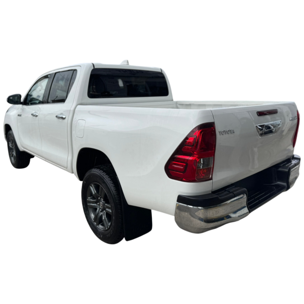 Toyota Hilux 4WD 2.4 Diesel AT Euro 6 - Buy Now