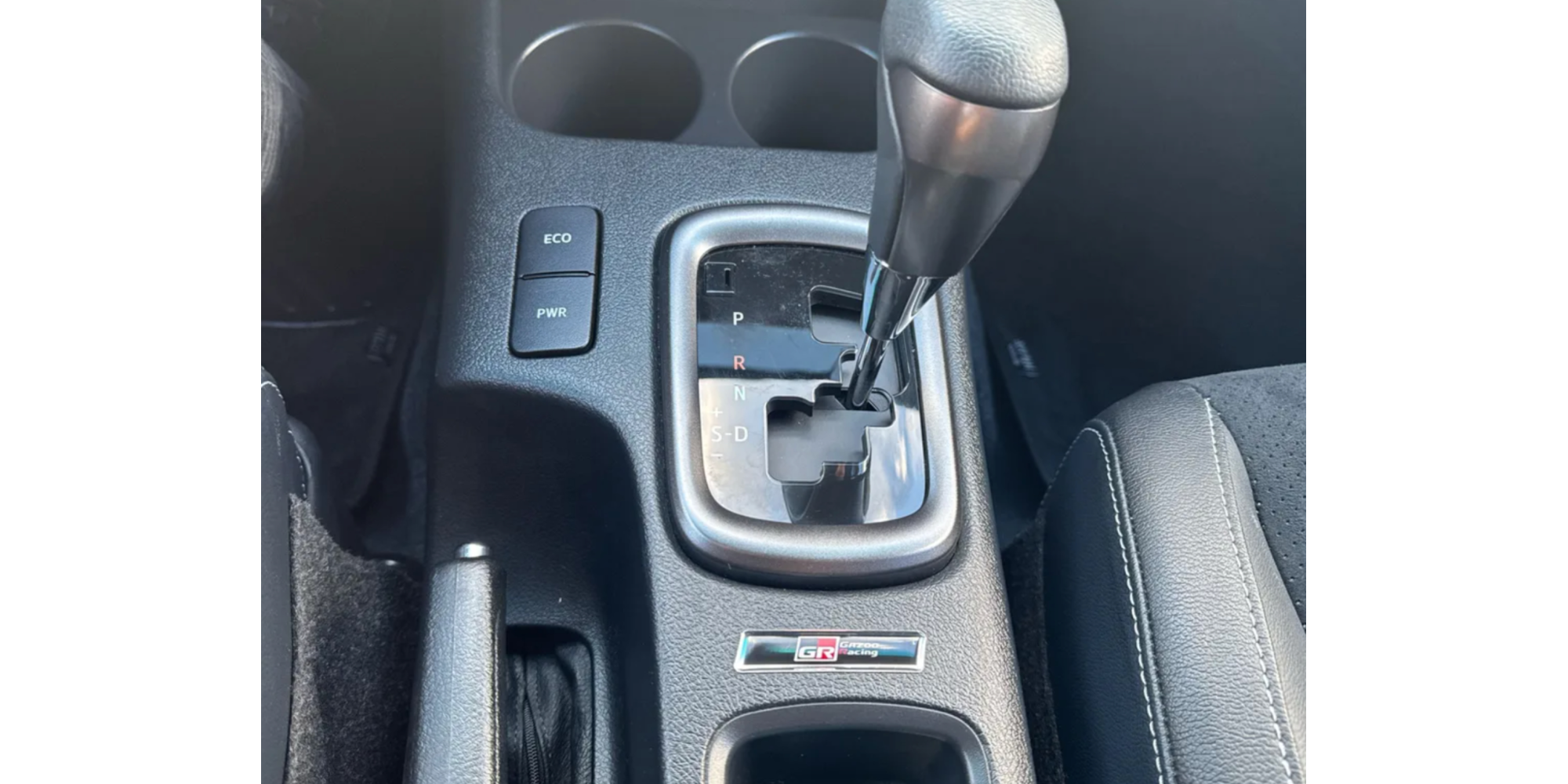 Toyota Hilux GR Sport Double Cabin 4WD 2.8 Diesel AT Euro 6 - Acquista Ora