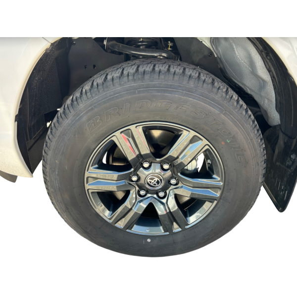 Toyota Hilux 4WD 2.4 Diesel AT Euro 6 - Buy Now