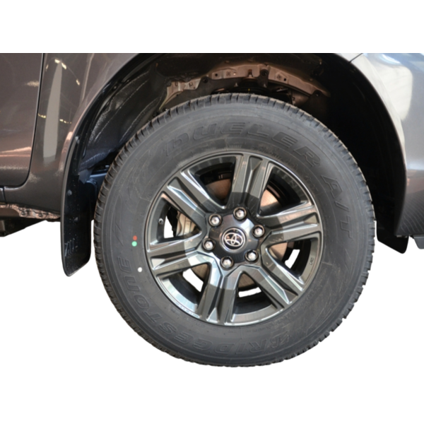 Toyota Hilux 4WD 2.4 Diesel AT Euro 6 - Buy Now