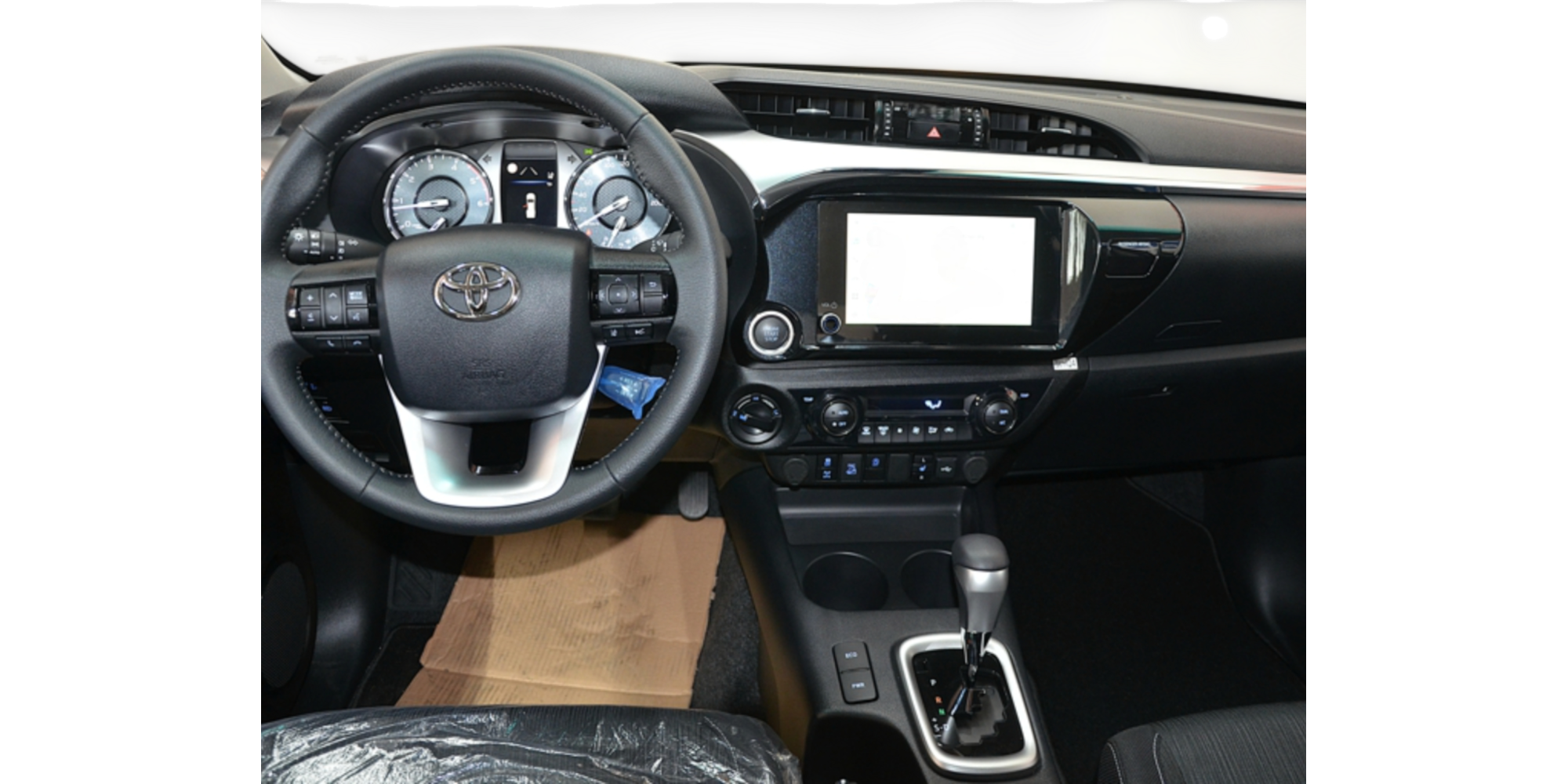 Toyota Hilux 4WD 2.4 Diesel AT Euro 6 - Buy Now