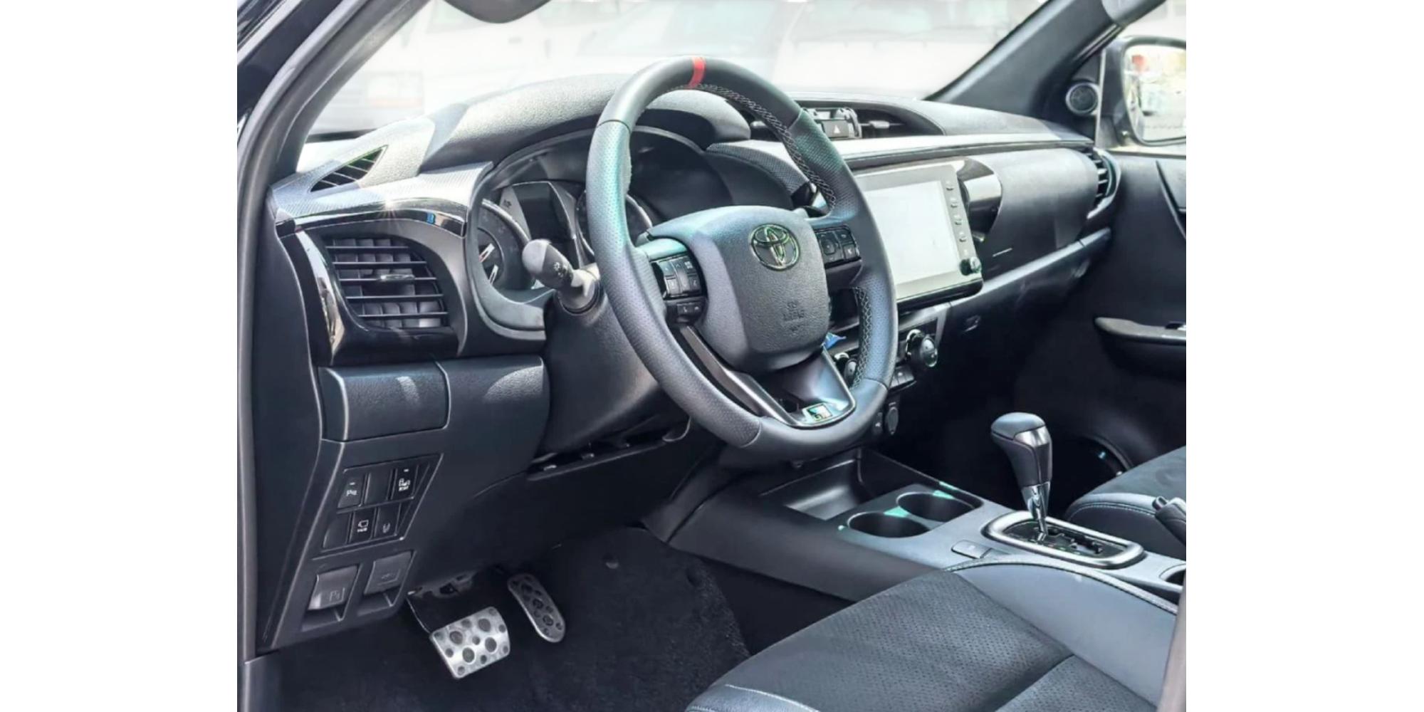 Toyota Hilux GR Sport Double Cabin 4WD 2.8 Diesel AT Euro 6 - Jetzt kaufen