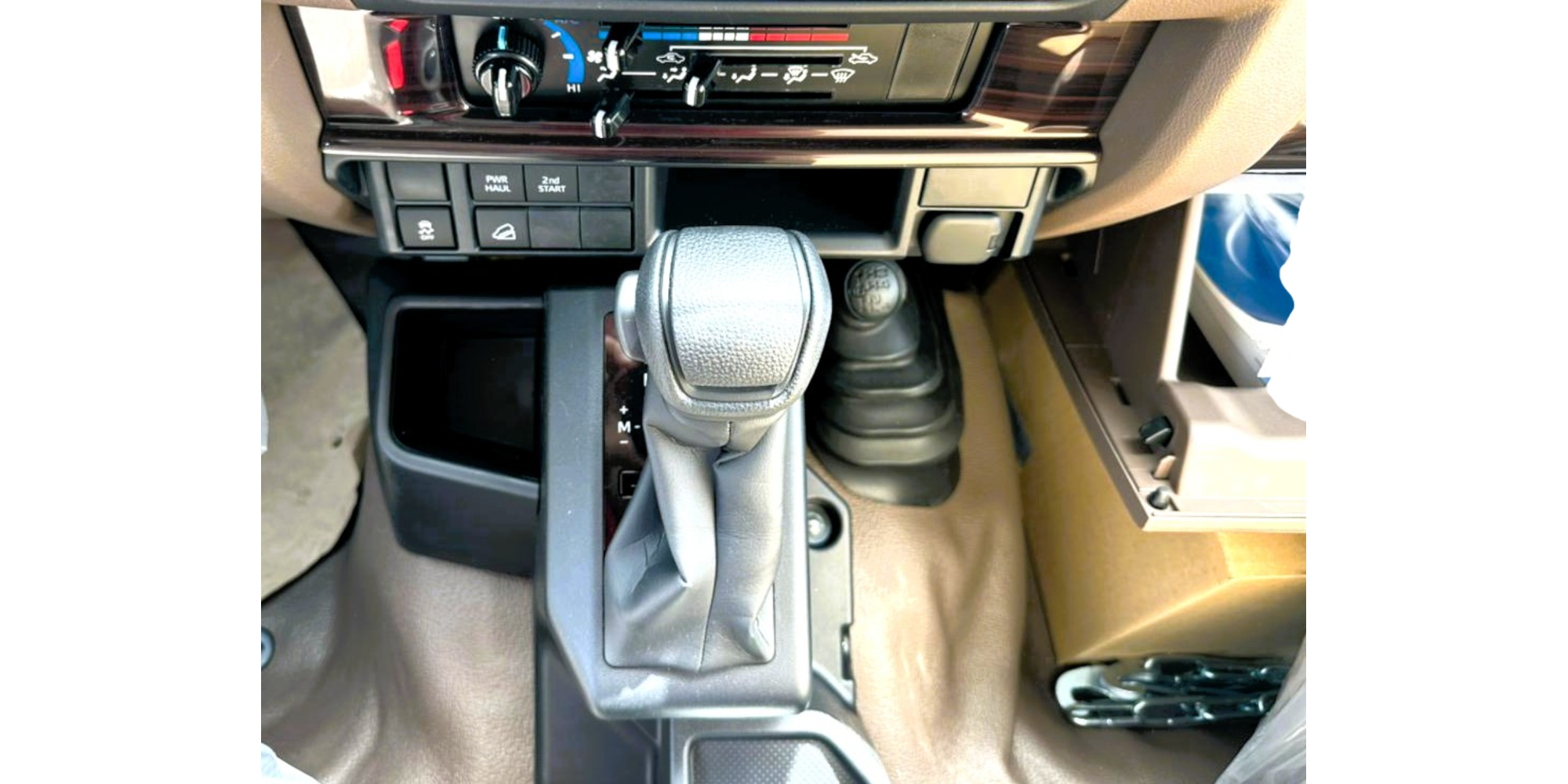 Toyota Land Cruiser 79 Double Cab 2.8L Diesel 4WD Euro 5 for Sale