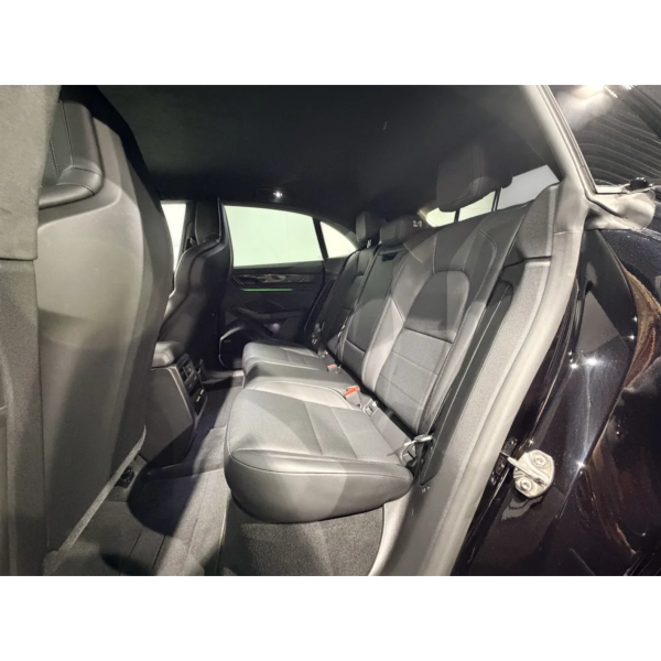 Porsche Macan Turbo Electric in vendita da Modena Motors