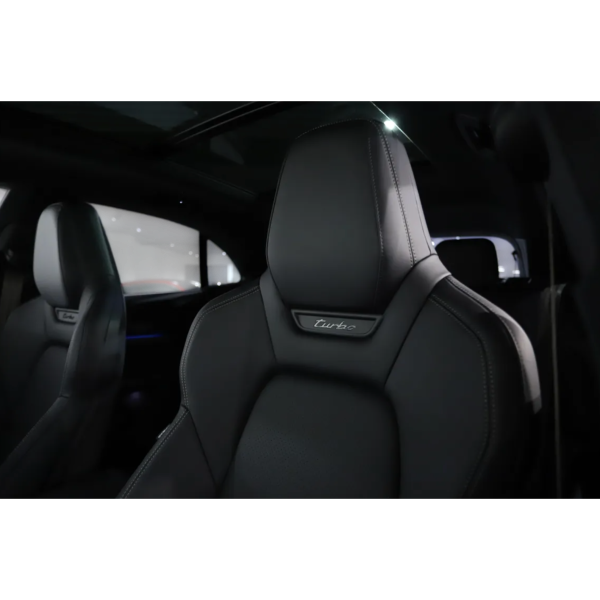 Porsche Macan Turbo Electric in vendita da Modena Motors