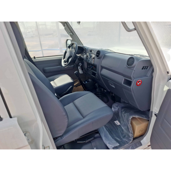 Toyota Land Cruiser 79 Double Cabine 4.2 L Diesel MT MY2024