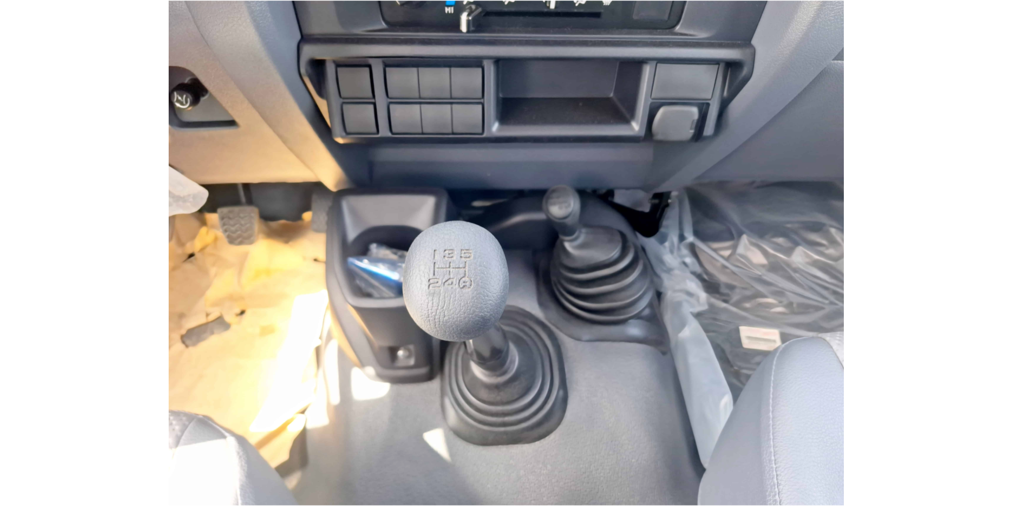 Toyota Land Cruiser 79 Double Cabine 4.2 L Diesel MT MY2024