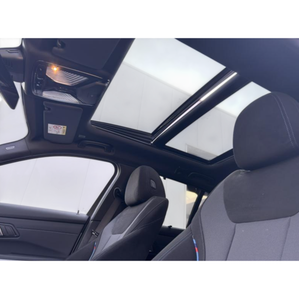 BMW 330e Touring M-Sport zu verkaufen bei Modena Motors