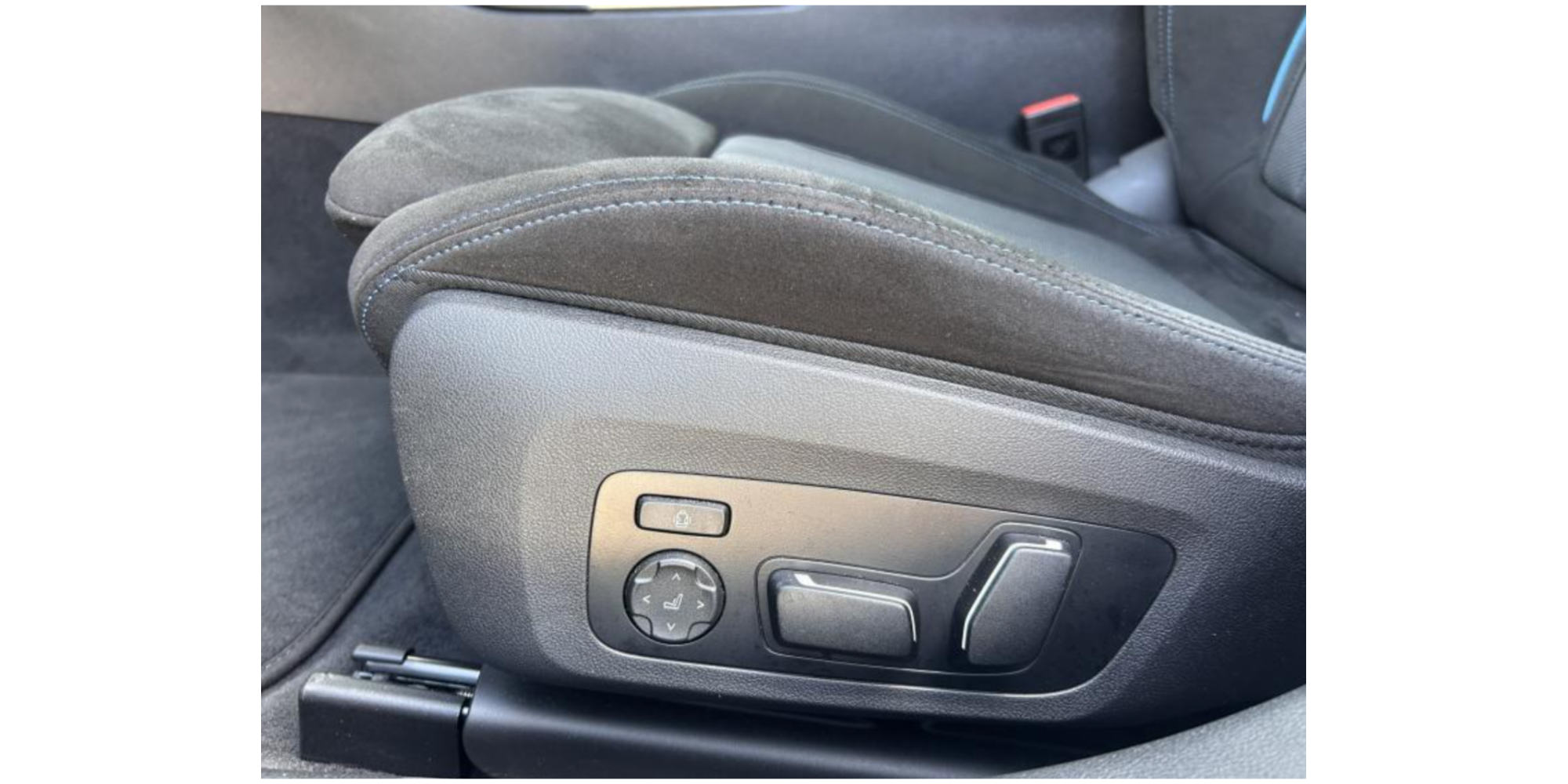 BMW 330e Touring M-Sport zu verkaufen bei Modena Motors