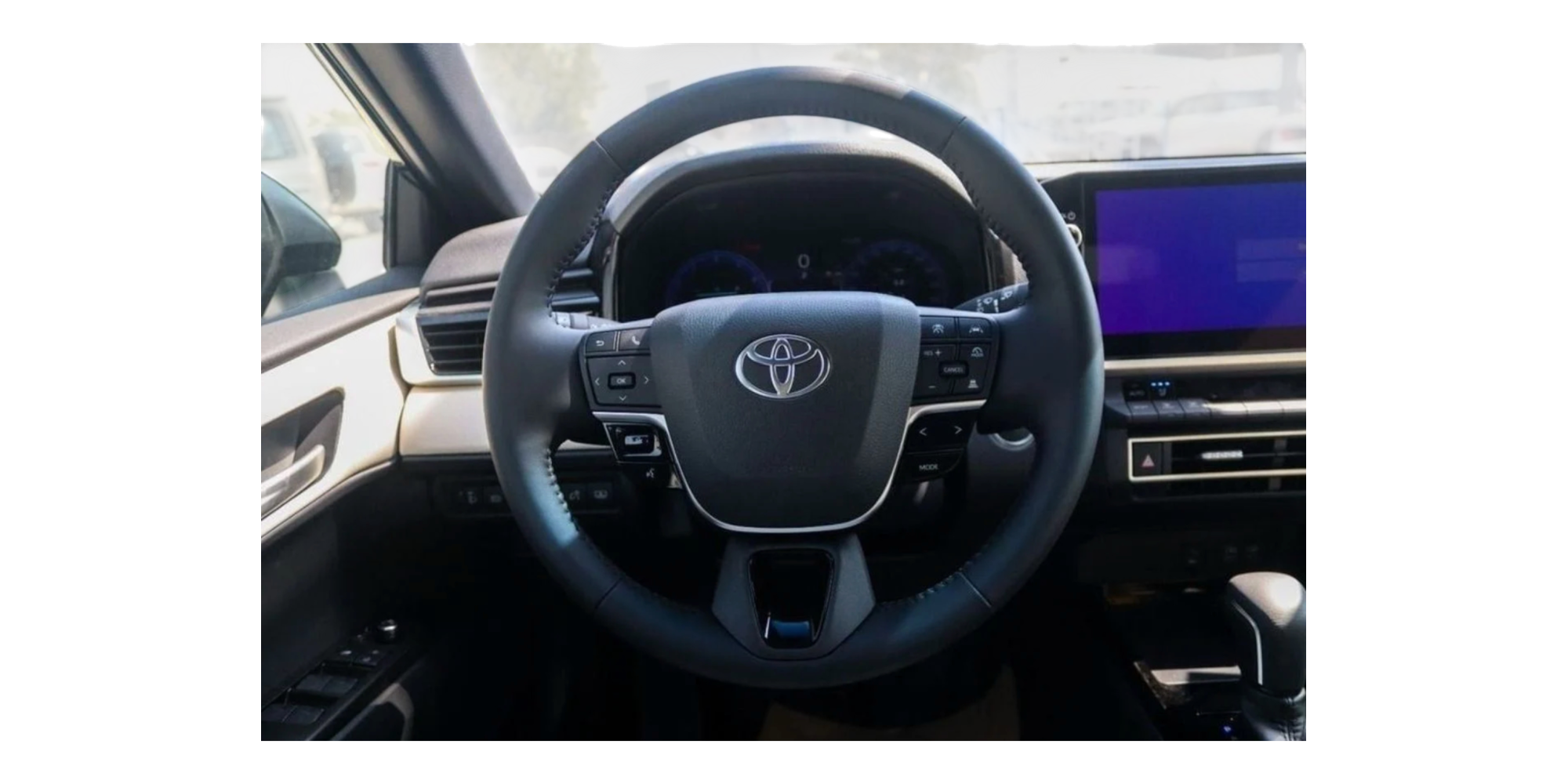 Toyota Camry GLE 2.5 Petrol AT zum Verkauf - Modena Motors