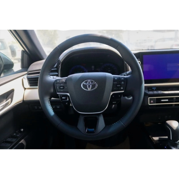 Toyota Camry GLE 2.5 Petrol AT zum Verkauf - Modena Motors