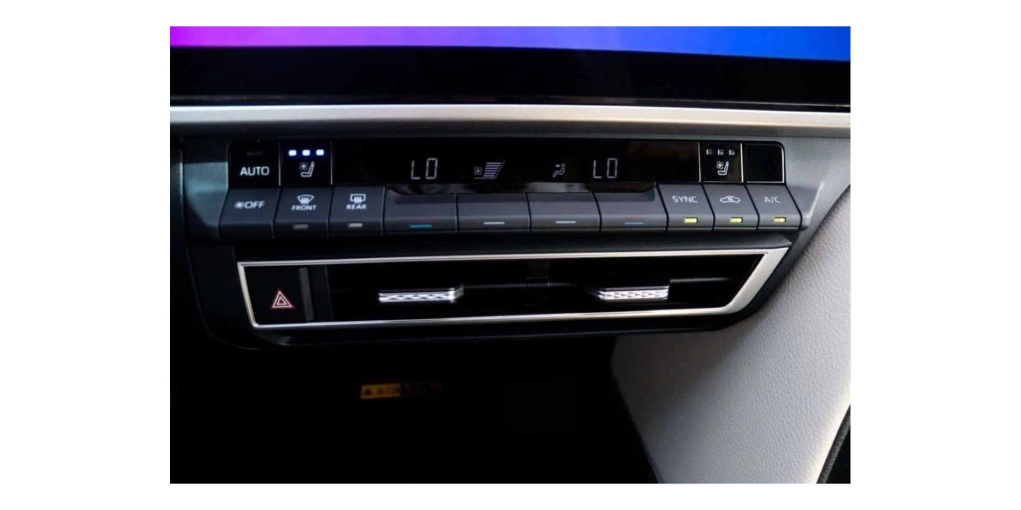 Toyota Camry GLE 2.5 Petrol AT zum Verkauf - Modena Motors