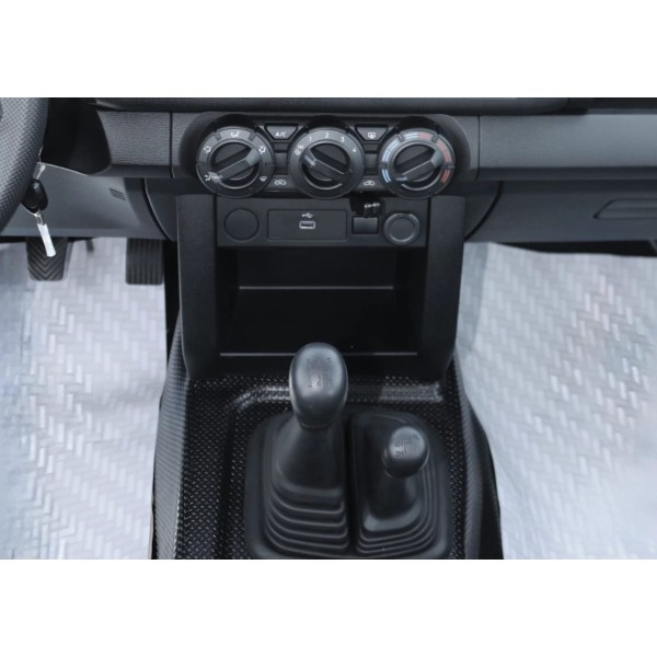 Mitsubishi L200 2.4L GL Diesel 4x4 for Sale Modena Motors