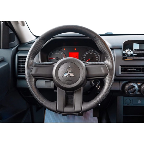 Mitsubishi L200 2.4L GL Diesel 4x4 for Sale Modena Motors