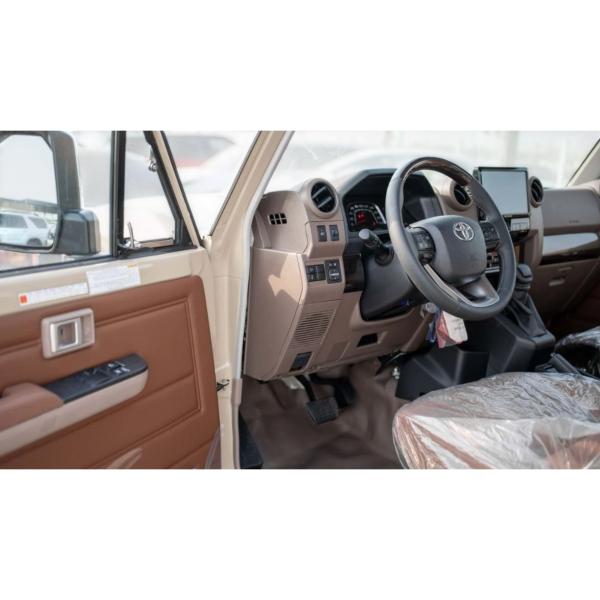 Toyota Land Cruiser 79 Single cabin 2.8L V4 | Modena Motors