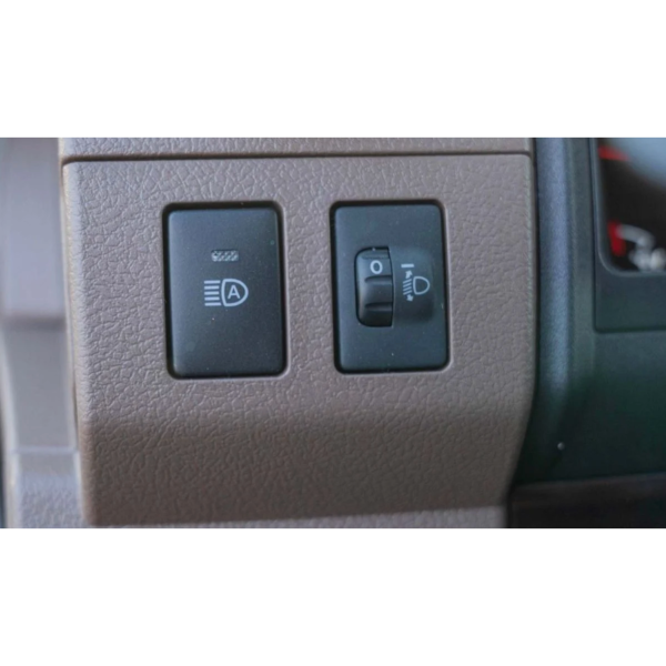 Toyota Land Cruiser 79 Single cabin 2.8L V4 | Modena Motors