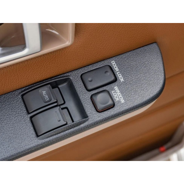 Toyota Land Cruiser 71 AT 4.0 Petrol Modena Motors