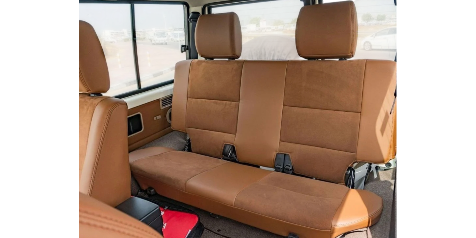 Toyota Land Cruiser 71 AT 4.0 Petrol Modena Motors