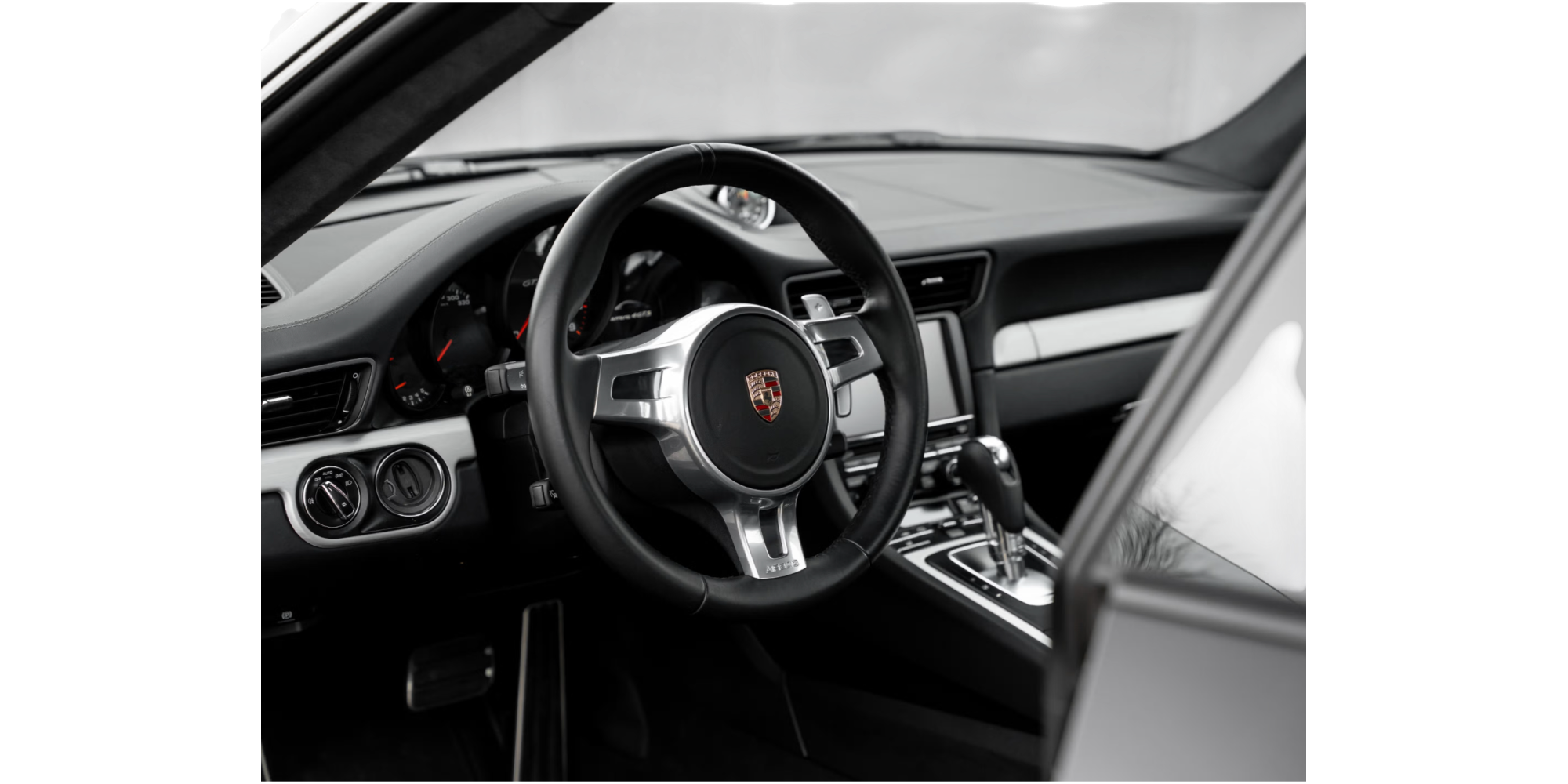 Porsche 911 991.1 Carrera 4 GTS - Sportiva di lusso