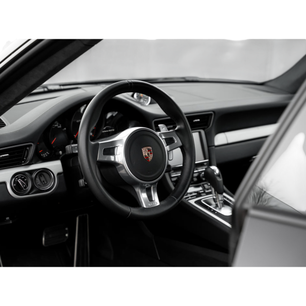 Porsche 911 991.1 Carrera 4 GTS - Sportiva di lusso