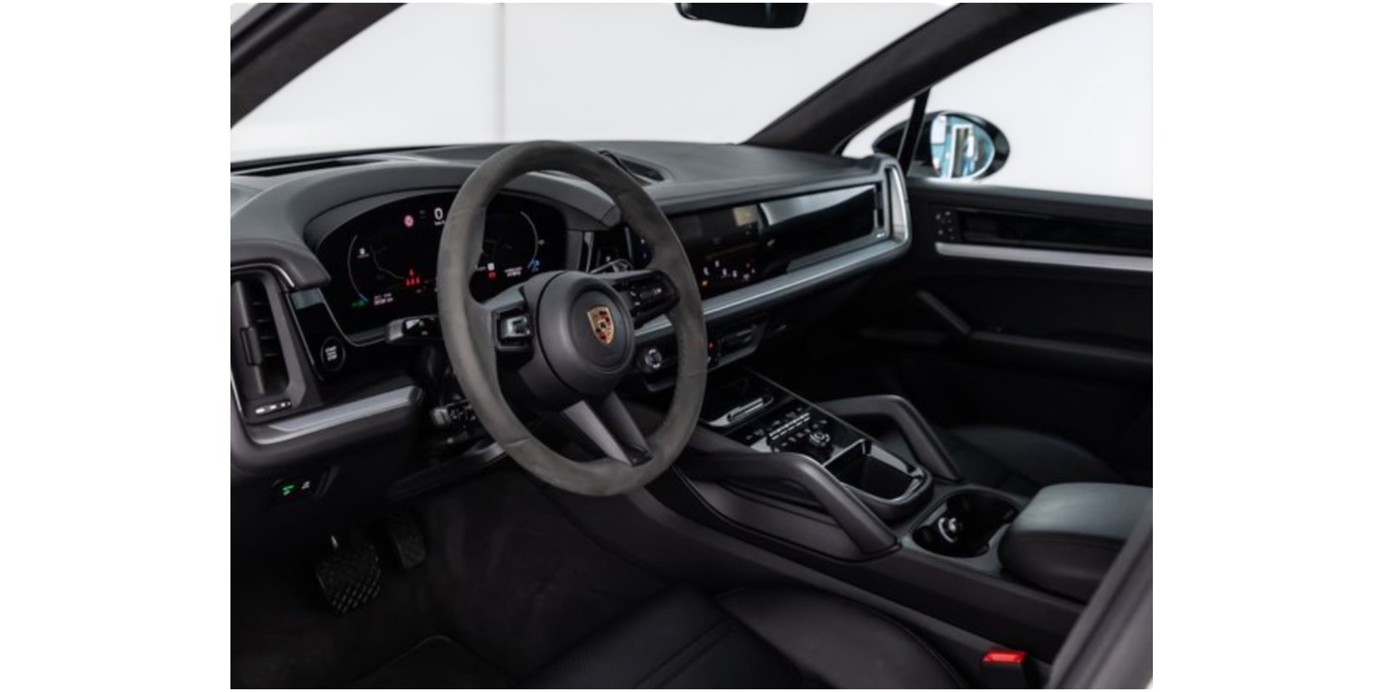 Porsche Cayenne E-Hybrid Luxury SUV – Modena Motors GmbH