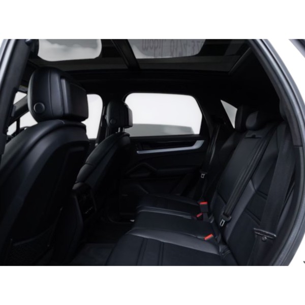 Porsche Cayenne E-Hybrid Luxury SUV – Modena Motors GmbH