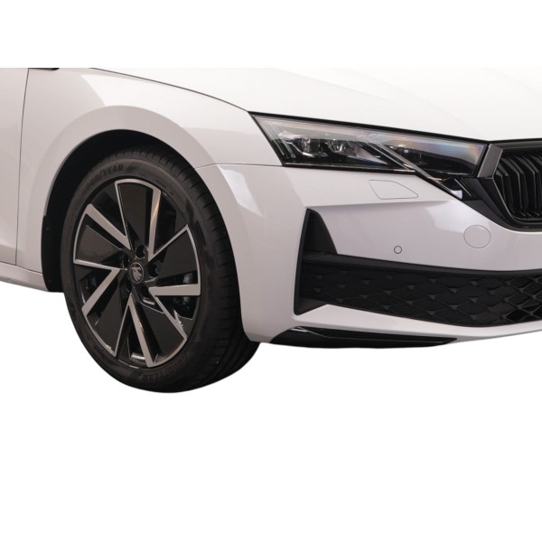 Skoda Octavia Sportline | Stylish Petrol Wagon
