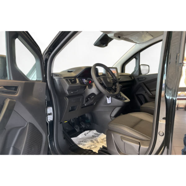 Renault Kangoo L1H1 1.5L 95 HP Diesel Manual Van