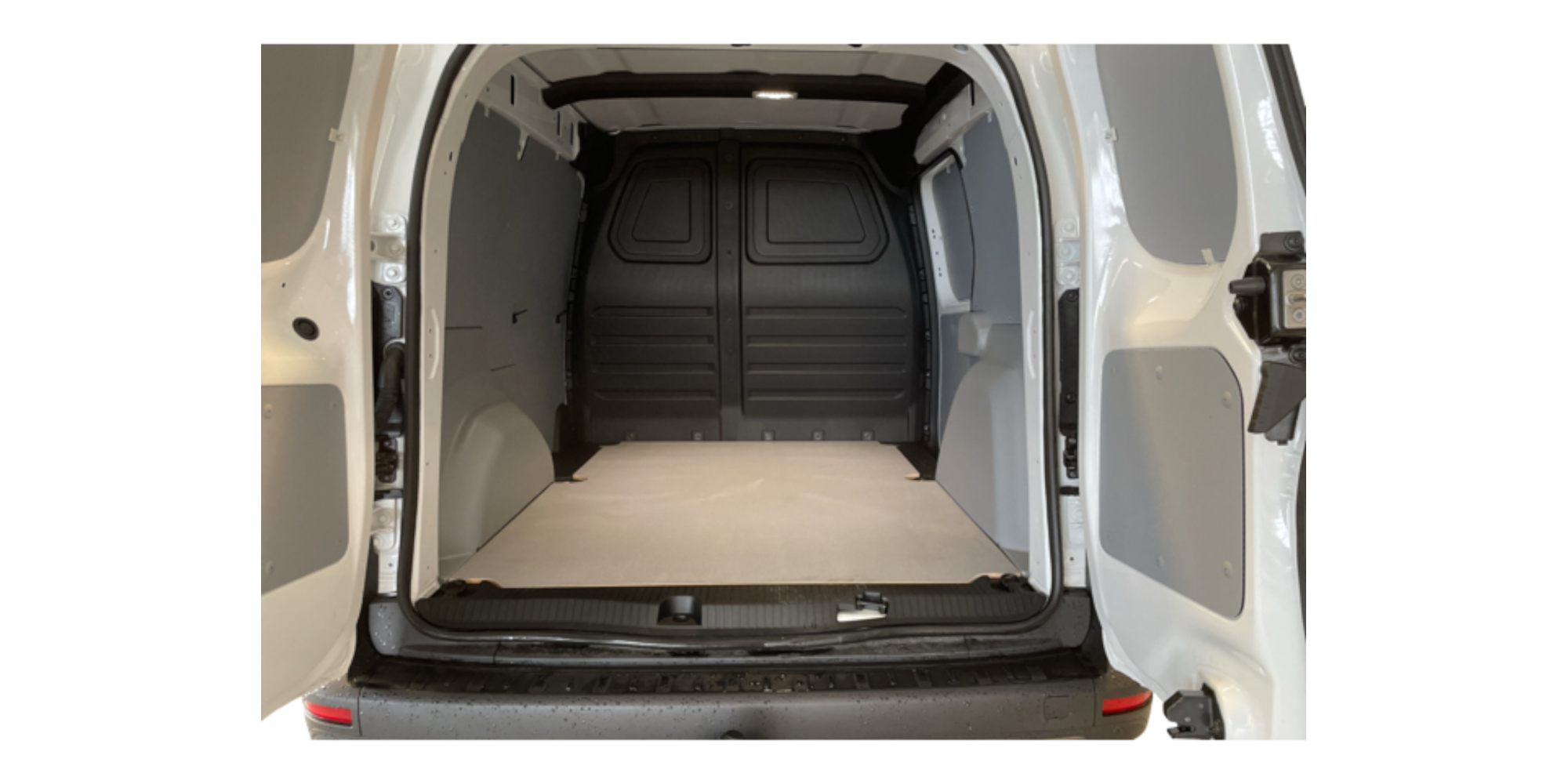 Renault Kangoo L1H1 1.5L 95 HP Diesel Manual Van