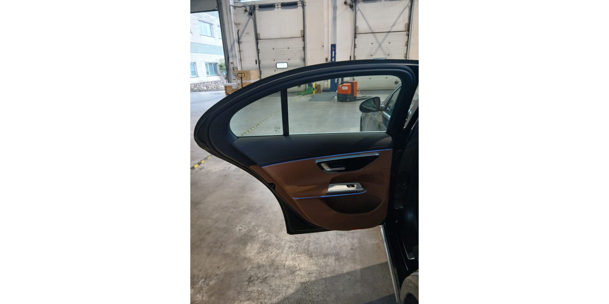 Mercedes E-Class Sedan - Save 13% Now! | Modena Motors GMBH