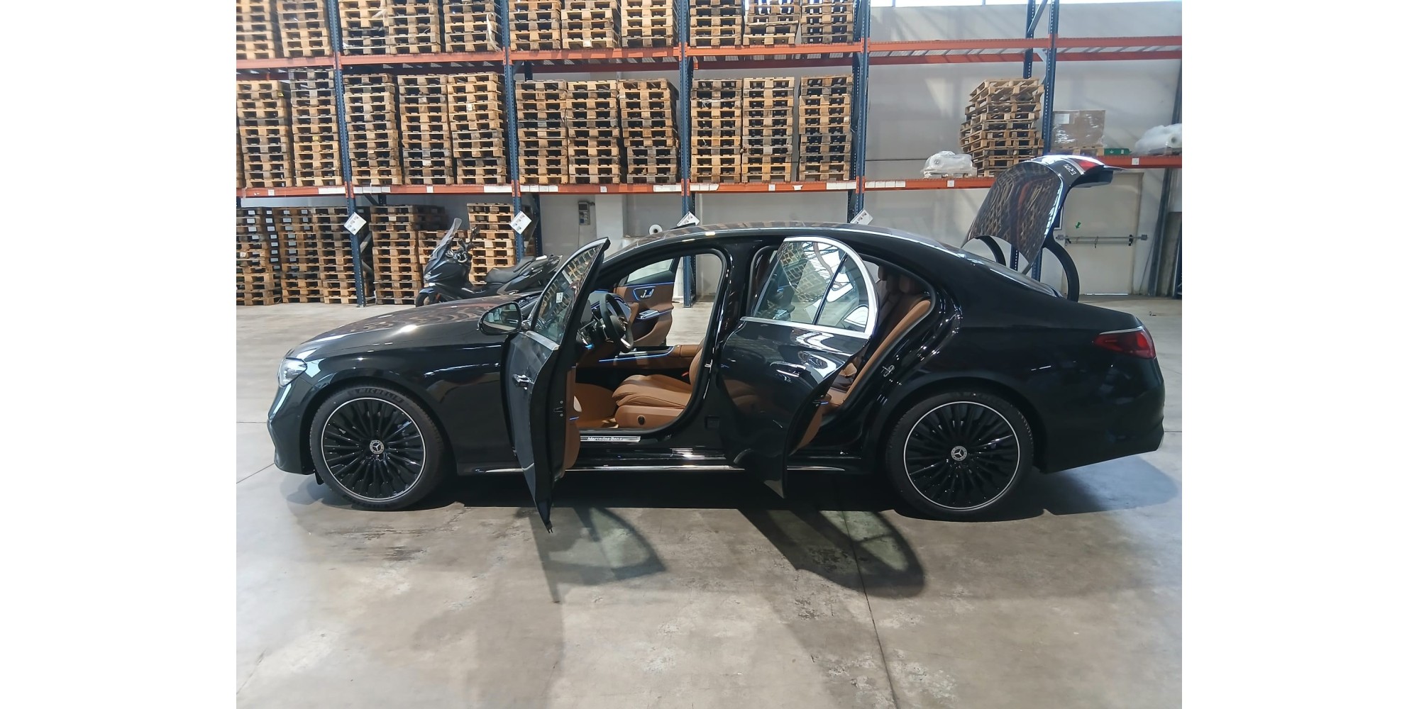 Mercedes E-Klasse Limousine - Jetzt 13% sparen! | Modena Motors GMBH