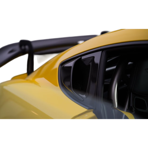 Porsche 718 Cayman GT4 RS Weissach wenig km