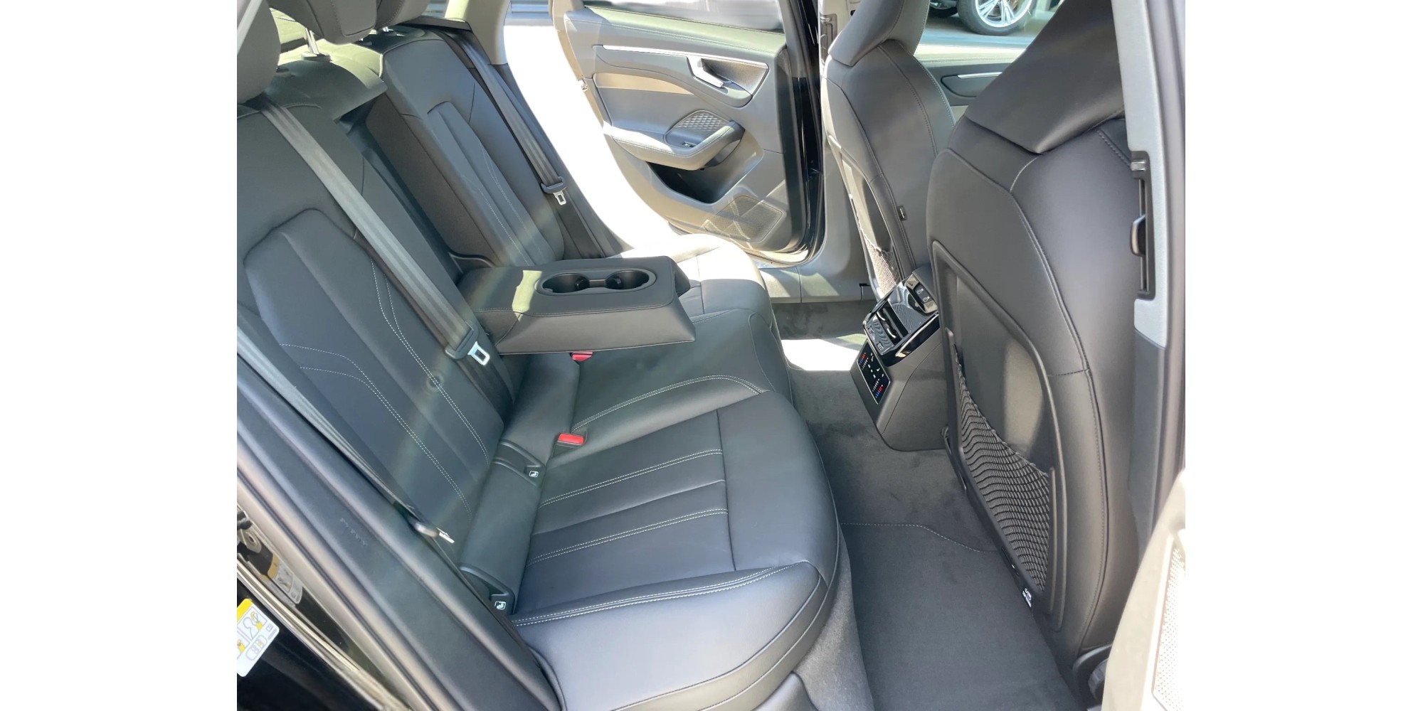 Audi A6 Avant S line 40 TDI quattro – Advanced Elegance