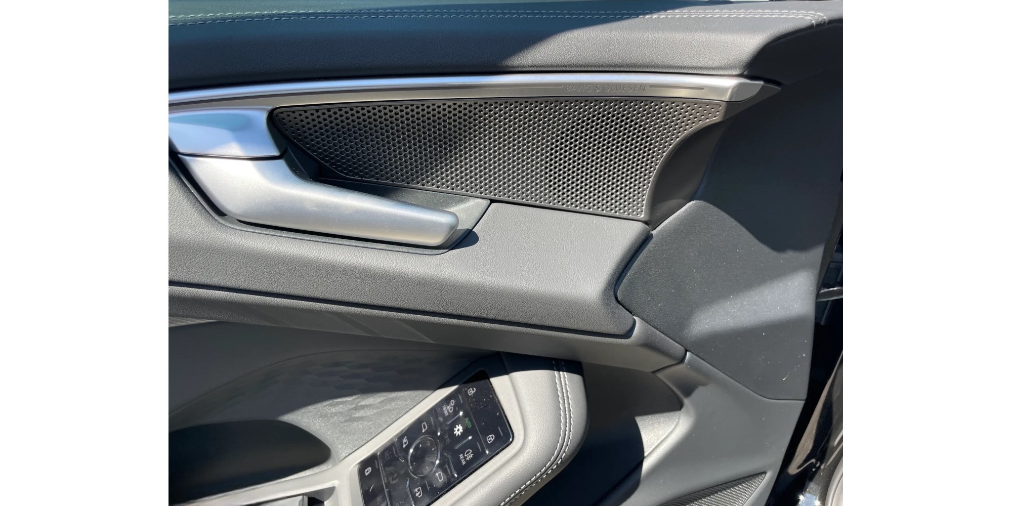 Audi A6 Avant S line 40 TDI quattro – Advanced Elegance