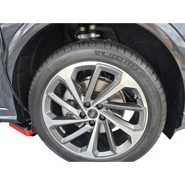 Audi Q5 40 TFSI quattro - Discount 16%