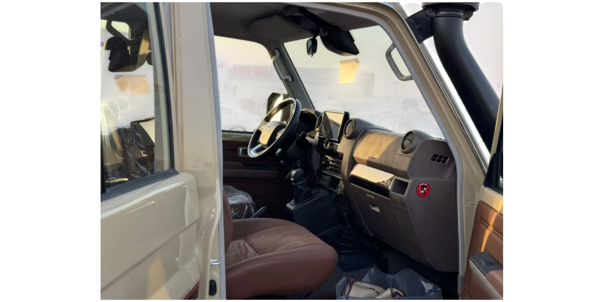 Toyota Land Cruiser 76 AT 4.0 Petrol Modena Motors