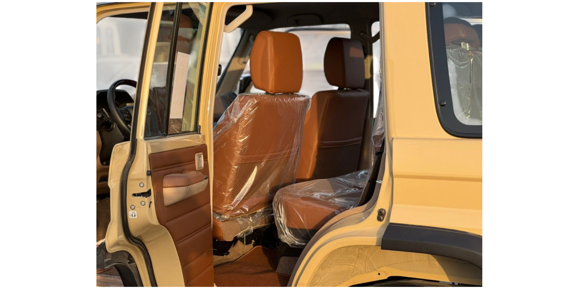 Toyota Land Cruiser 76 AT 4.0 Petrol Modena Motors