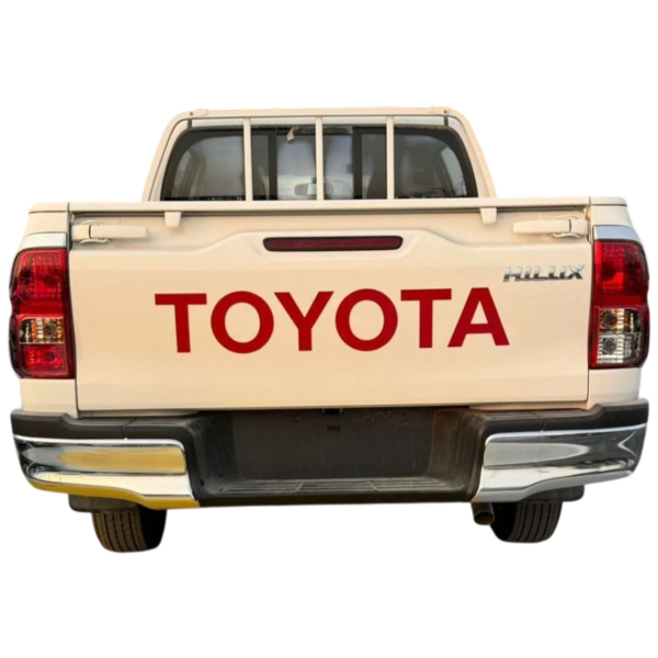 Toyota Hilux Double Cab 2.4 Diesel 4x2 Schaltwagen
