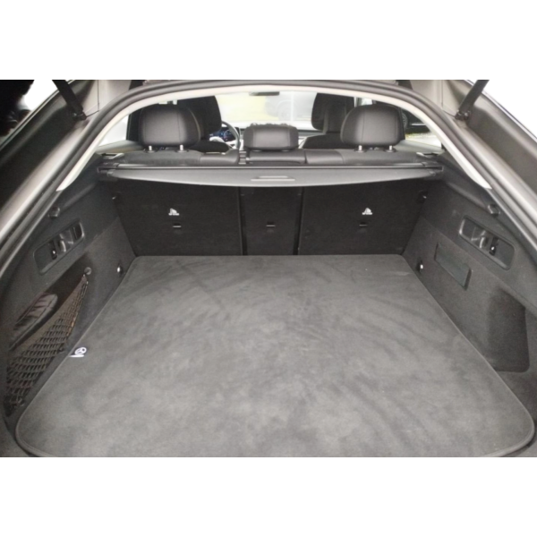 Mercedes-Benz GLC 220d Coupe 4MATIC - Sleek SUV Elegance