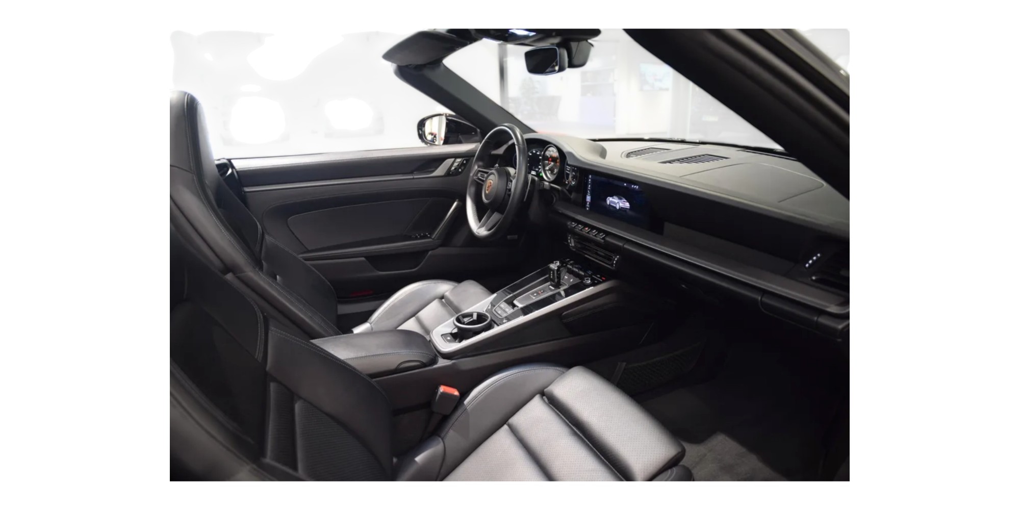 Porsche 911 992.1 4S Cabrio – Libertà e Prestazioni